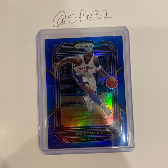 Vince Carter Blue Prizm /199 - Picture 1 of 2
